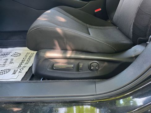 Used 2023 Honda Accord EX image 13