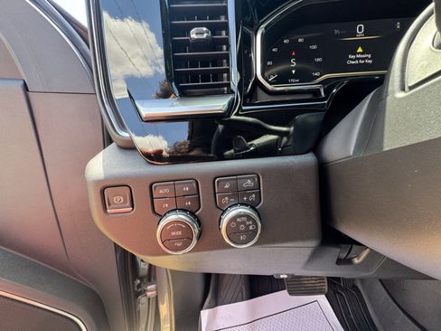 New 2025 GMC Sierra 1500 Elevation w/ Elevation Premium Package image 18