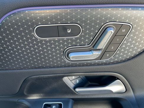 Certified 2025 Mercedes-Benz GLB 250 4MATIC image 16