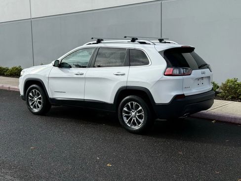 Used 2019 Jeep Cherokee Latitude Plus w/ Cold Weather Group image 3