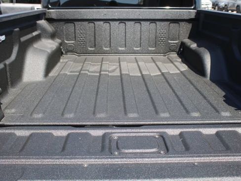 Used 2020 Jeep Gladiator Overland w/ Popular Equipment Package AWD/4WD image 44