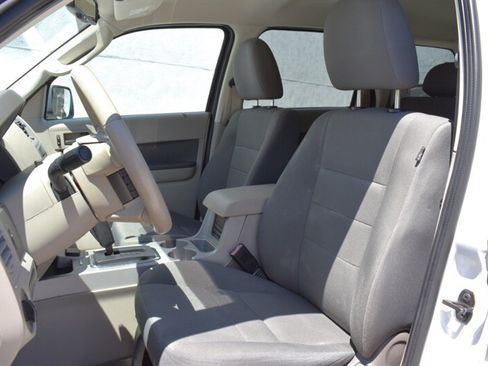 Used 2009 Ford Escape 2WD Hybrid image 11