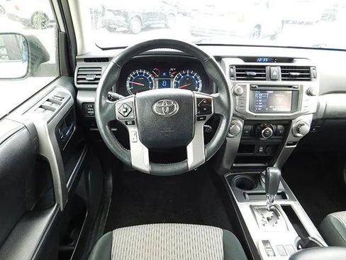 Used 2016 Toyota 4Runner SR5 image 11