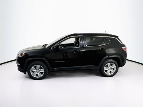 Used 2022 Jeep Compass Latitude w/ Convenience Group AWD/4WD image 8