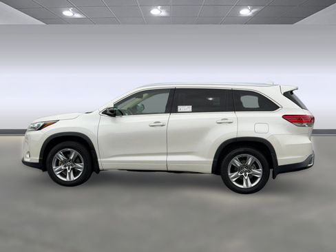 Used 2018 Toyota Highlander Limited AWD/4WD image 2