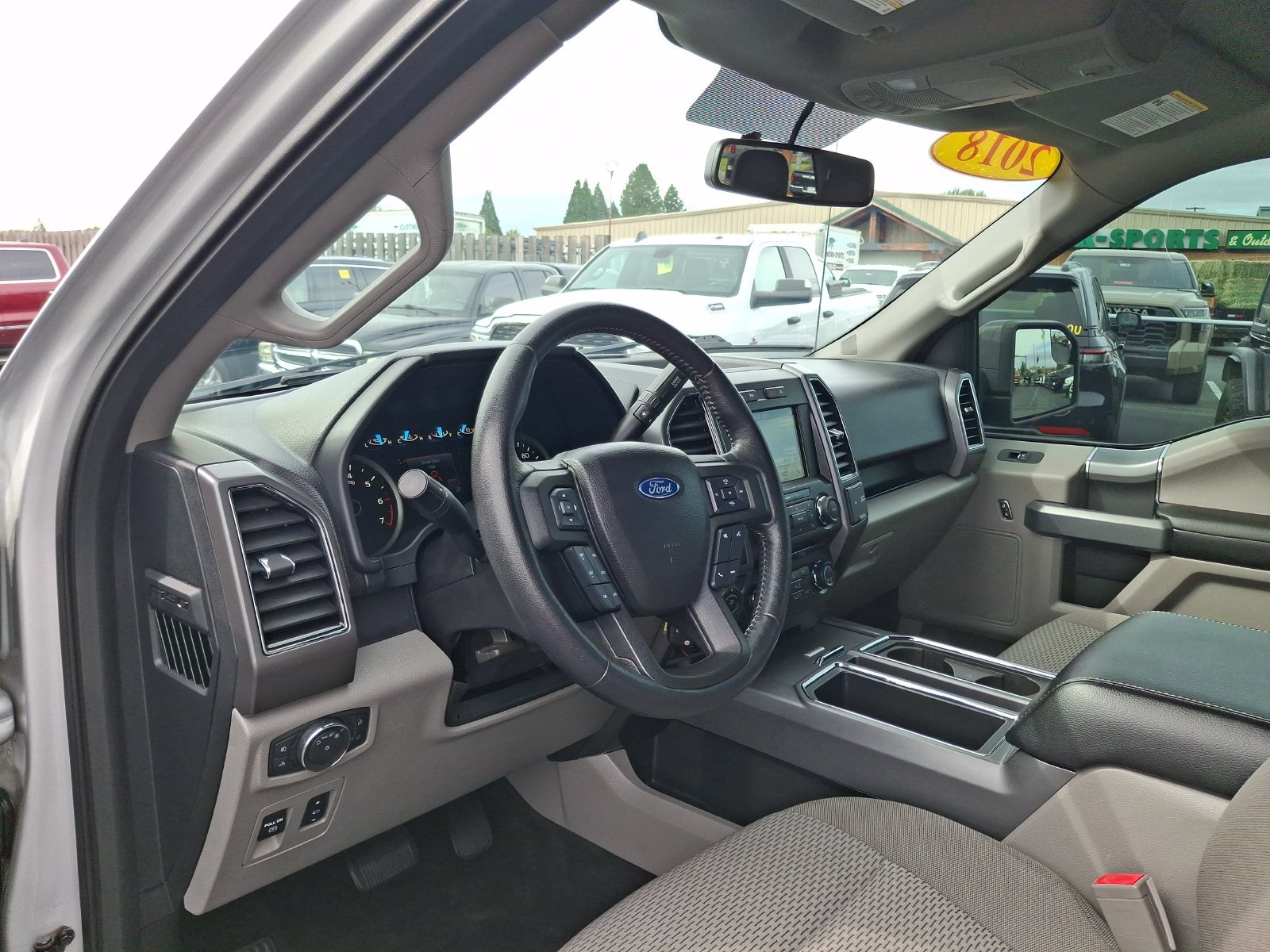Used 2018 Ford F150 XLT w/ Equipment Group 302A Luxury AWD/4WD image 17
