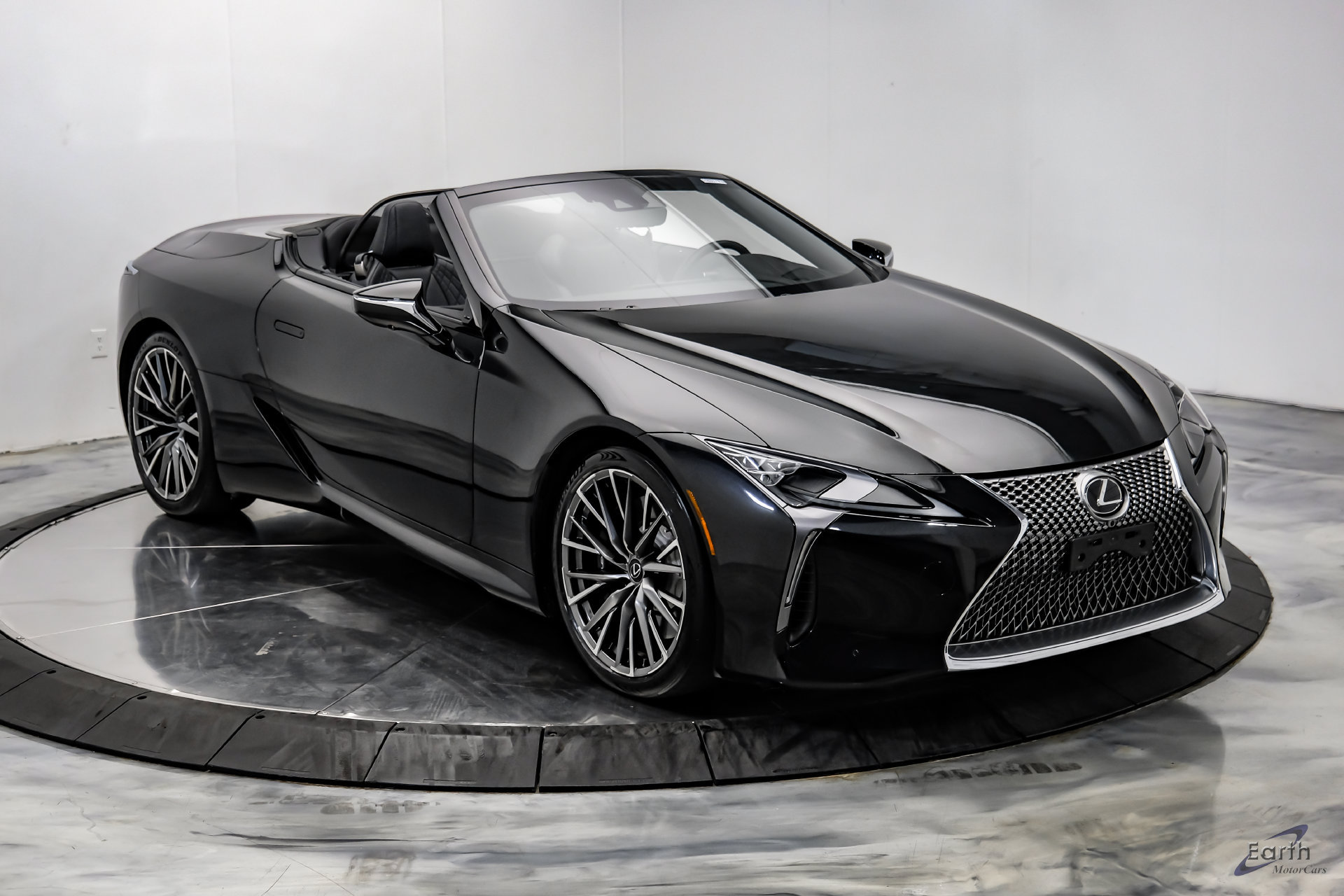 Used 2024 Lexus LC 500 Convertible w/ Touring Package RWD image 24