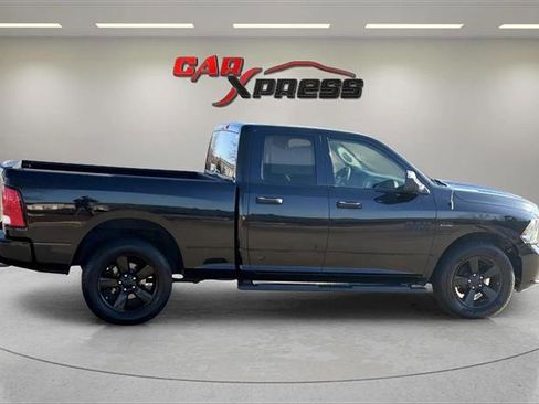 Used 2018 RAM 1500 Express w/ Black Ram 1500 Express Group image 8