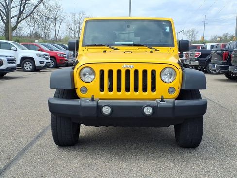 Used 2015 Jeep Wrangler Unlimited Sport w/ Quick Order Package 24S AWD/4WD image 2