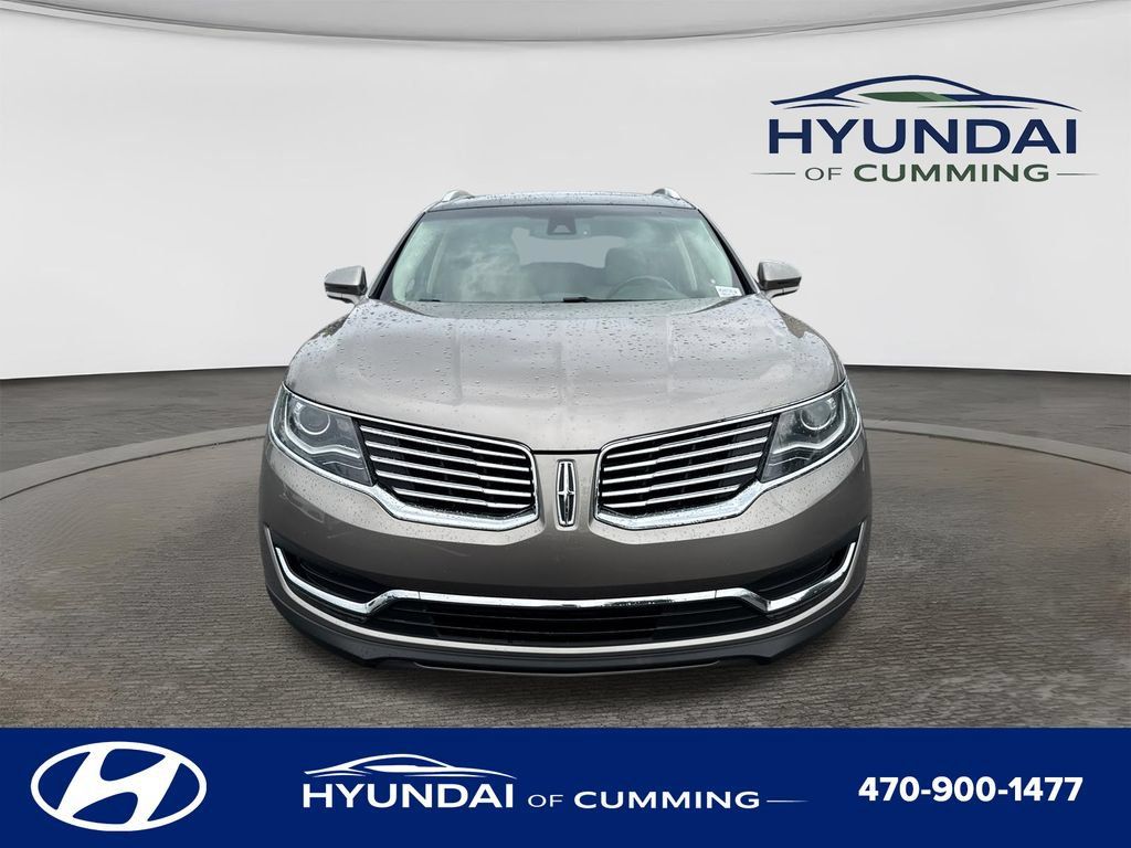 Used 2018 Lincoln MKX Reserve w/ Driver Assistance Package FWD image 2