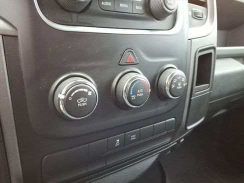 Used 2013 RAM 1500 Express image 17