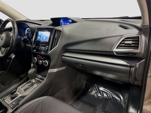 Used 2020 Subaru Forester Premium image 34