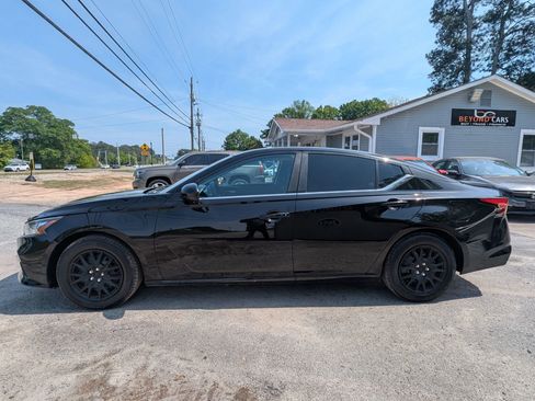 Used 2019 Nissan Altima 2.5 SR image 2