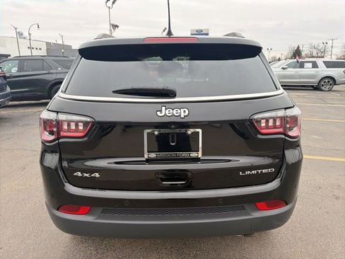 Used 2021 Jeep Compass Limited AWD/4WD image 9