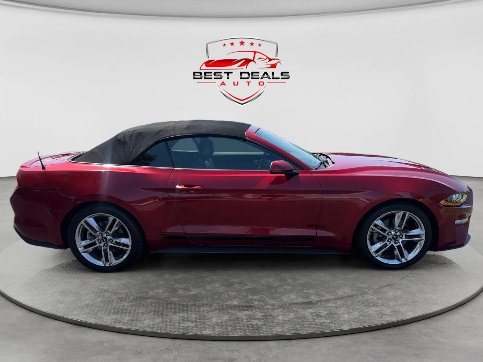 Used 2019 Ford Mustang Premium w/ Equipment Group 201A RWD image 7