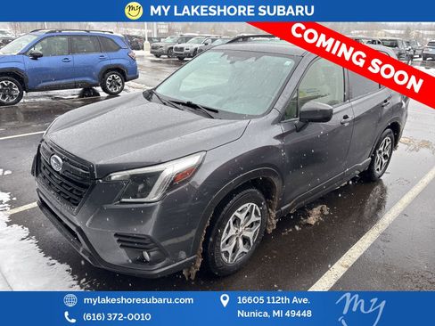 Used 2022 Subaru Forester Premium image 3