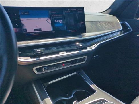 Used 2023 BMW X7 xDrive40i w/ M Sport Package AWD/4WD image 15