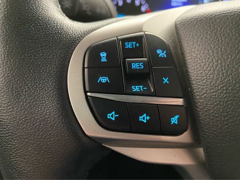 Used 2023 Ford Explorer Limited w/ Limited Technology Package image 24