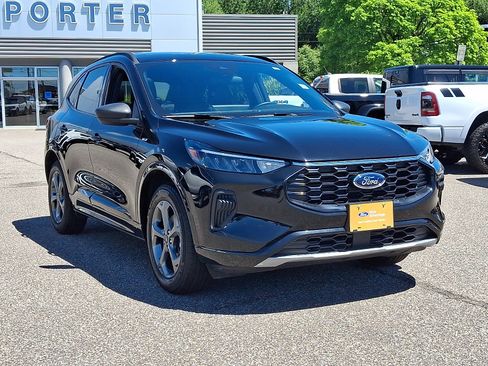 Certified 2024 Ford Escape ST-Line w/ Tech Pack #1 AWD/4WD image 2
