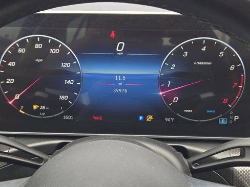 Used 2024 Mercedes-Benz C 300 Sedan image 11