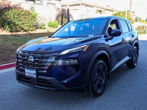 New 2026 Nissan Rogue SV image 8