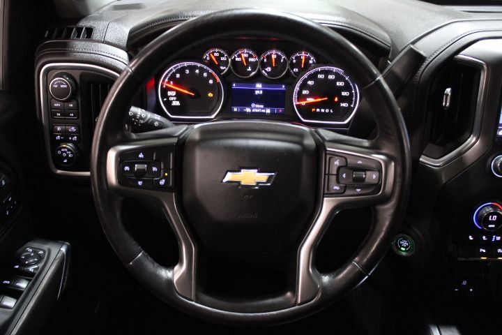 Used 2021 Chevrolet Silverado 1500 LTZ AWD/4WD image 36