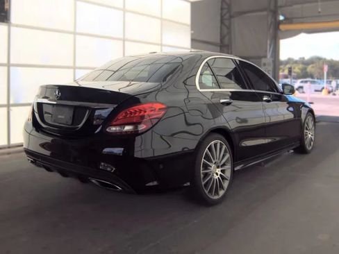 Used 2016 Mercedes-Benz C 300 Sedan w/ Multimedia Package image 2