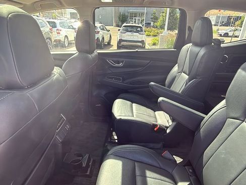 Used 2024 Subaru Ascent Limited w/ Technology Package AWD/4WD image 14