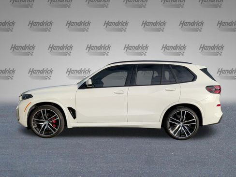 Used 2024 BMW X5 xDrive40i w/ M Sport Package AWD/4WD image 10