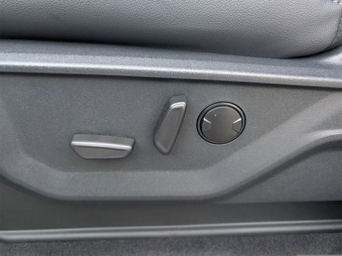 New 2025 Ford F150 Lariat w/ Equipment Group 501A Mid image 15