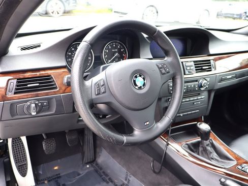 Used 2011 BMW 335i Convertible RWD image 22
