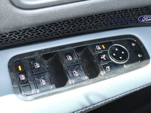 Used 2023 Nissan Ariya AWD/4WD image 22