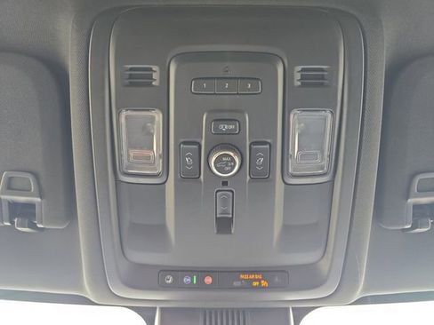 Used 2024 Chevrolet Tahoe Premier image 7