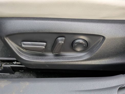 Certified 2023 Toyota Camry SE image 20