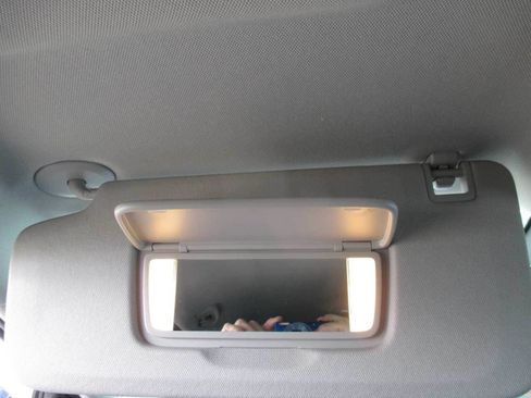 Used 2022 Buick Encore GX Preferred w/ Cold Weather Comfort Package FWD image 31