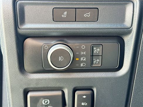 Used 2022 Ford Expedition XLT RWD image 12
