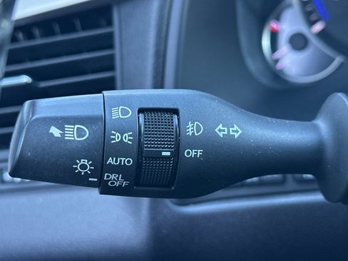 Used 2019 Lexus RX 450h AWD image 33