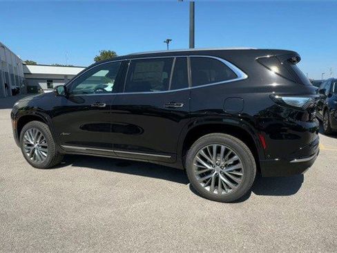 New 2026 Buick Enclave Avenir w/ Super Cruise Package image 6