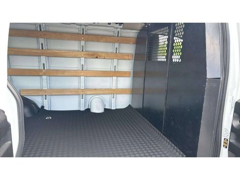 Used 2024 GMC Savana 2500 w/ Driver Convenience Package image 10