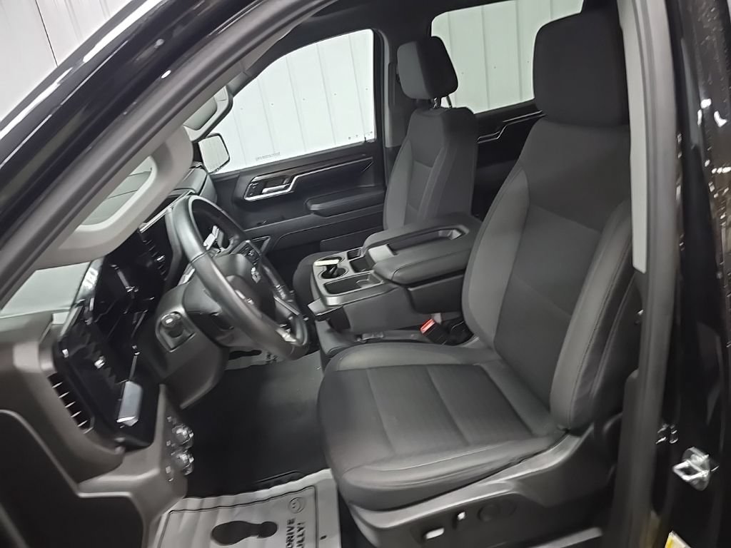 Used 2023 Chevrolet Silverado 1500 RST AWD/4WD image 29
