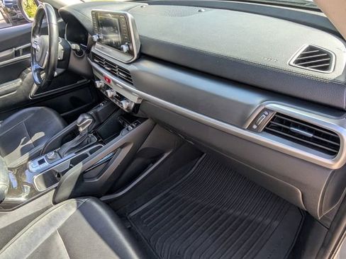 Used 2020 Kia Telluride S w/ S 8 Passenger Seating Package image 16