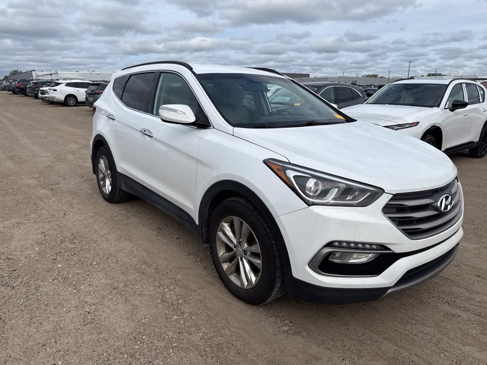 Used 2018 Hyundai Santa Fe Sport 2.0T AWD/4WD image 4
