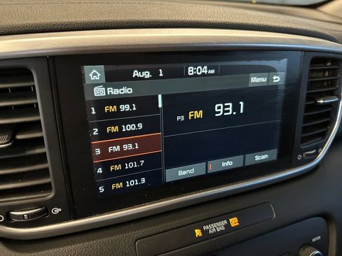 Used 2020 Kia Sportage LX AWD/4WD image 13