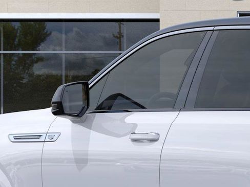 New 2025 Cadillac Escalade IQ Luxury 1 w/ Smart Trailering package image 36