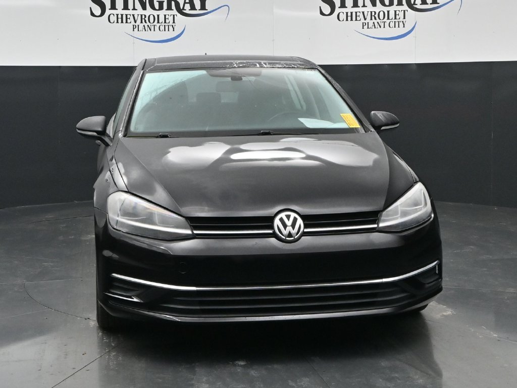 Used 2020 Volkswagen Golf 4-Door FWD image 2
