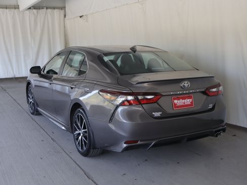 Used 2023 Toyota Camry SE w/ Cold Weather Package AWD/4WD image 24