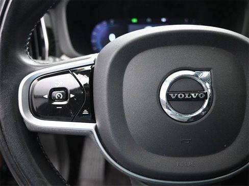 Certified 2022 Volvo XC60 B6 Inscription w/ Advanced Package image 15