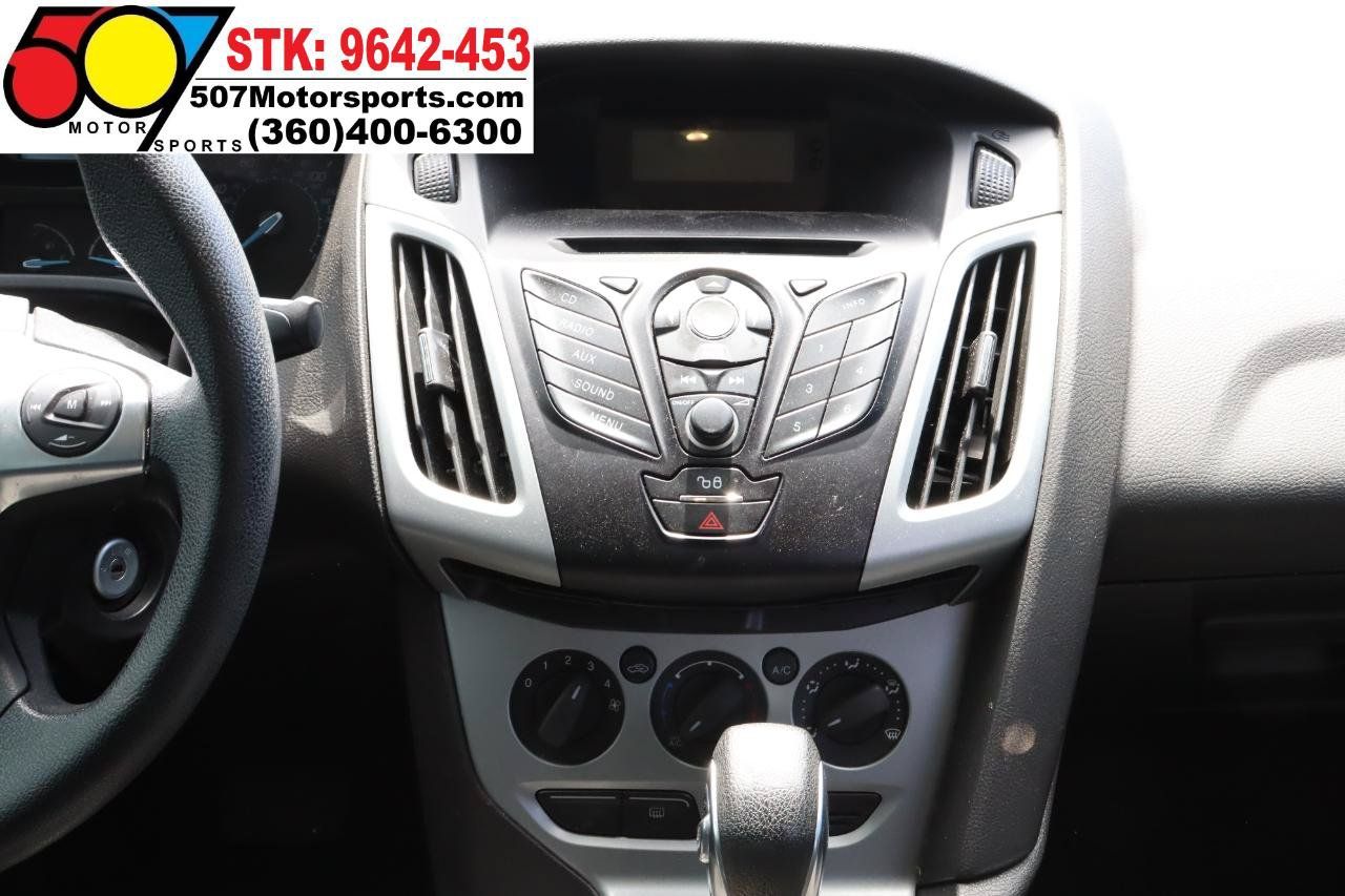 Used 2012 Ford Focus SE FWD image 16