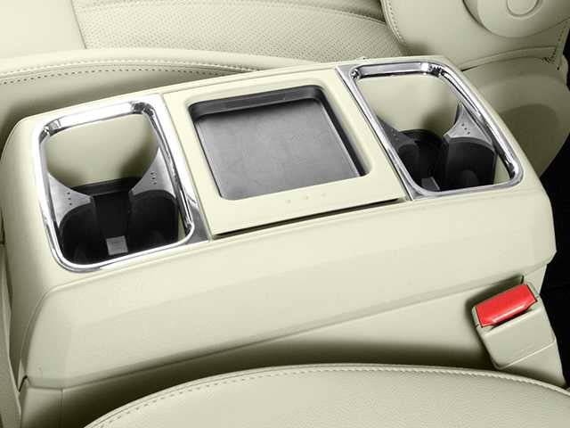 Used 2012 Chrysler Town & Country Touring w/ Entertainment Group #1 FWD image 11