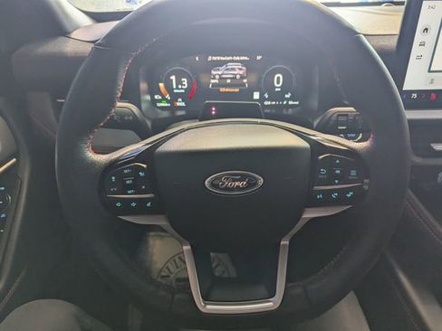 Used 2025 Ford Explorer ST-Line image 21